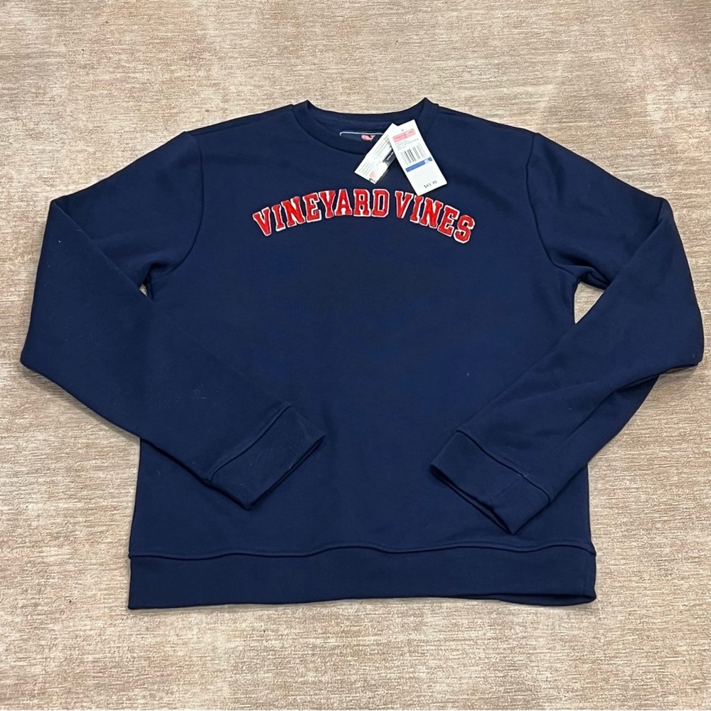 Vineyard Vines crew neck